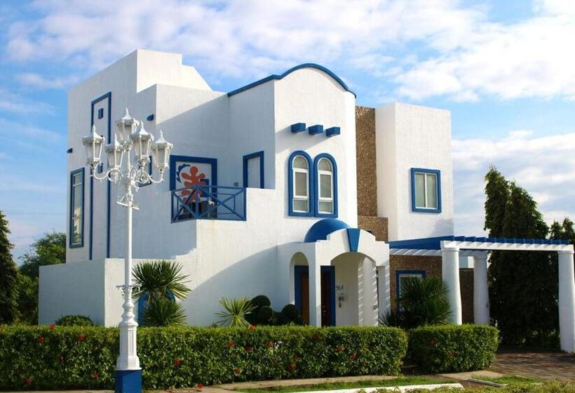 ویلای 3 خوابه, Thunderbird Resorts  Poro Point