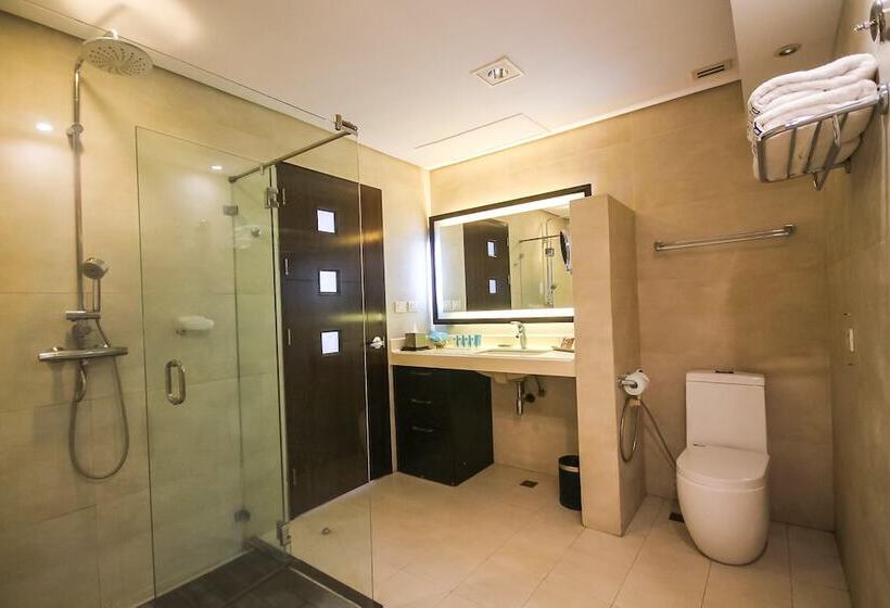 اتاق لوکس, Thunderbird Resorts  Poro Point