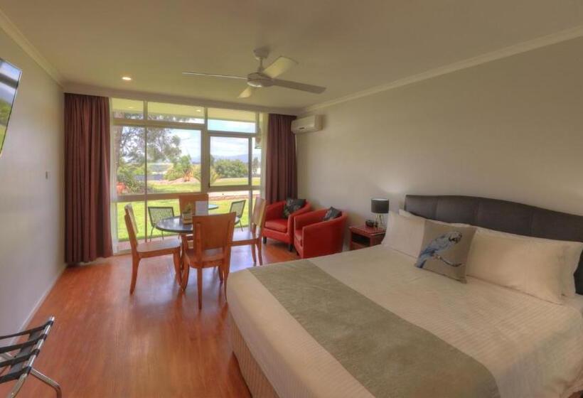 Президентский Люкс, Atherton Motel