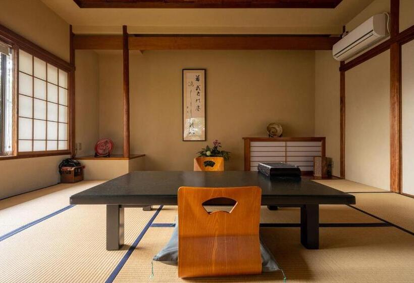 Семейный Номер, Jinya Ryokan