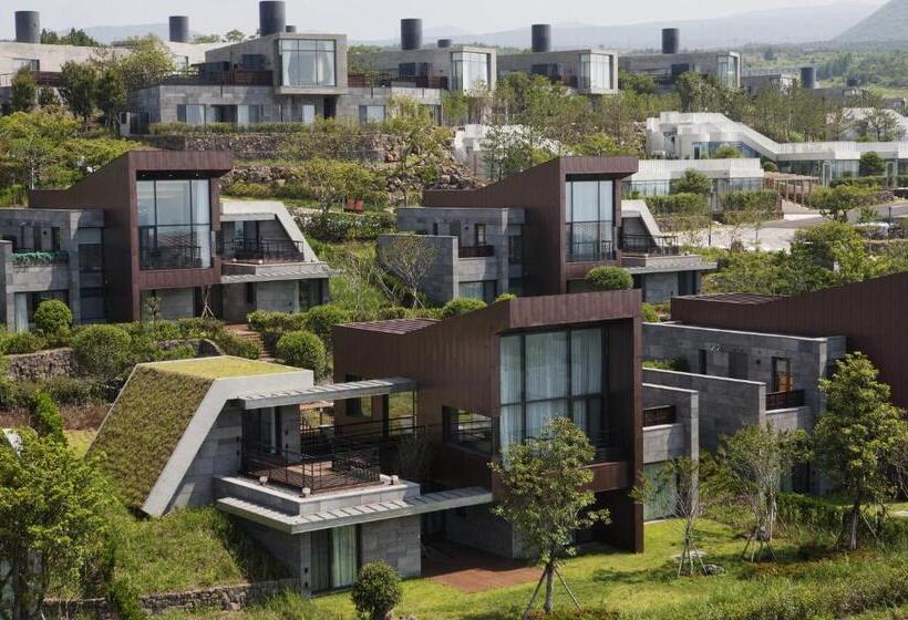Номер Стандарт, Lotte Resort Jeju Artvillas