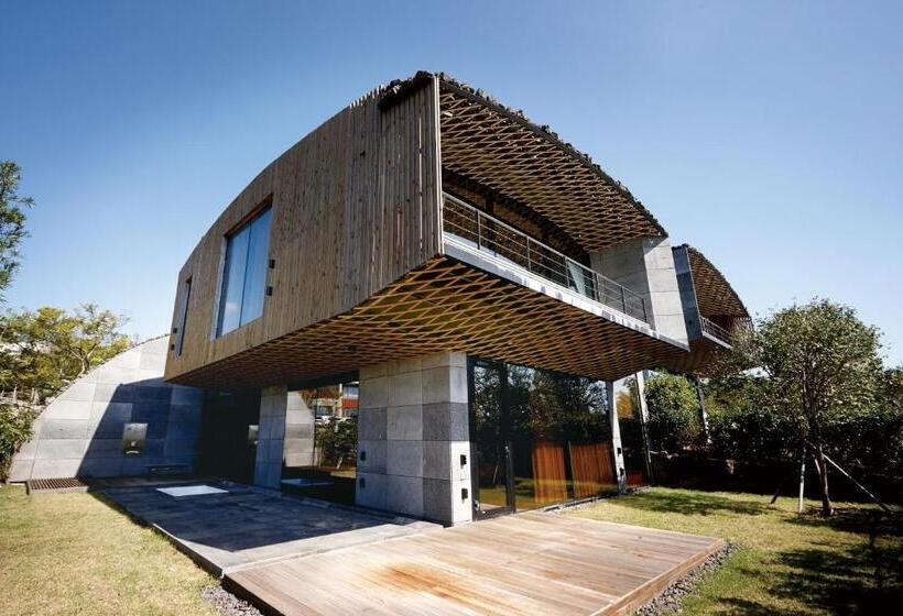 Апартаменты 2 Спальни, Lotte Resort Jeju Artvillas