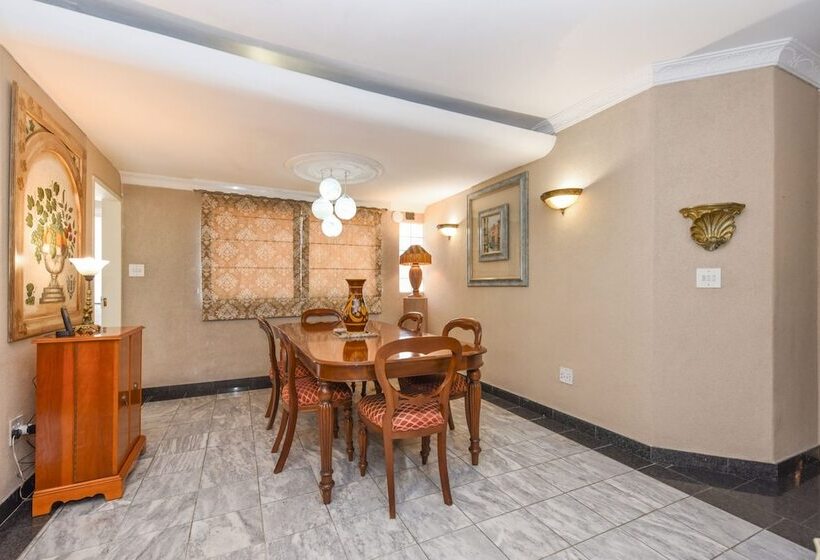 Апартаменты 2 Спальни, Villa Simonne