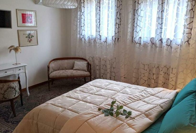 Номер Стандарт, La Collina Delle Acacie