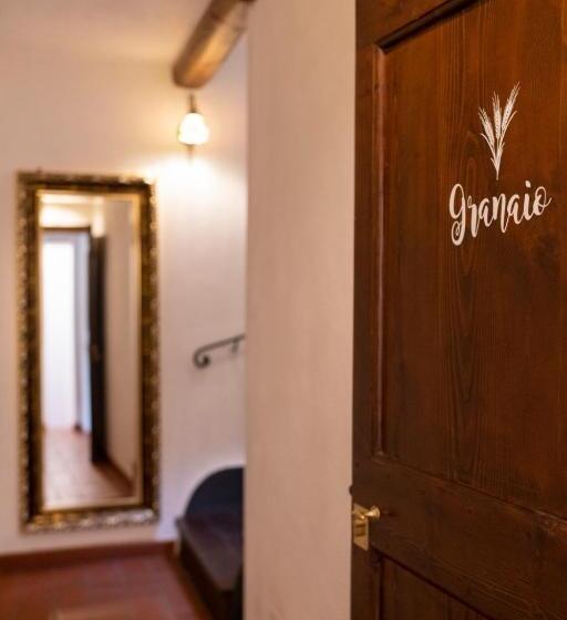 اتاق کلاسیک چهارنفره, B&b Podere Calvanella