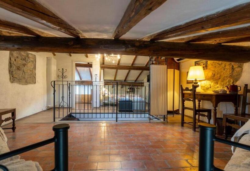 اتاق کلاسیک چهارنفره, B&b Podere Calvanella