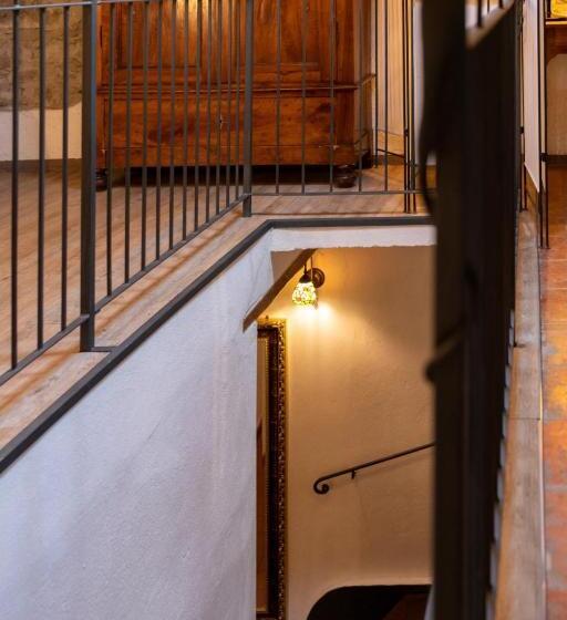 اتاق کلاسیک چهارنفره, B&b Podere Calvanella