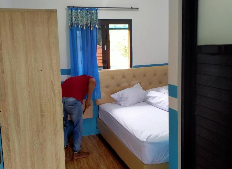 Номер Deluxe, Penginapan Banyu Biruku