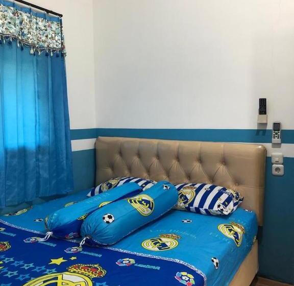 Семейный Номер Deluxe, Penginapan Banyu Biruku