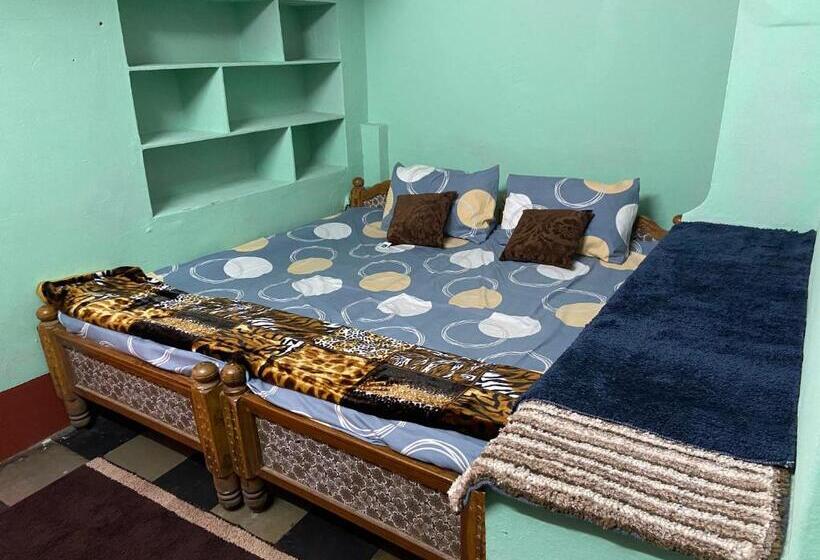 Трехместный Номер Классика, Spot On 88240 Lodge