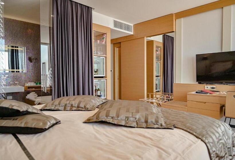 Номер Superior Вид на Море, Bevanda Hotel & Restaurant   Unique Adriatic