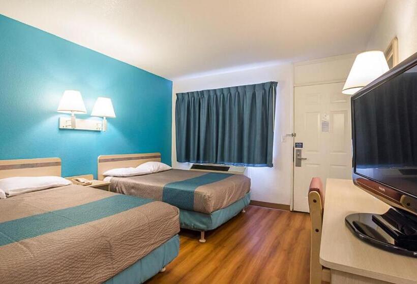 Люкс, Motel 6 Rochester, Mn