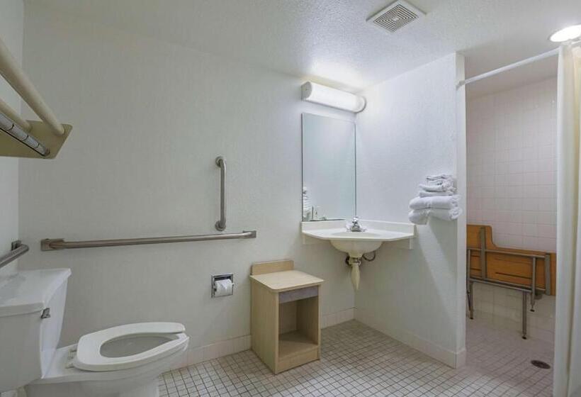 Номер Стандарт Адаптированный для Инвалидов, Motel 6 Rochester, Mn