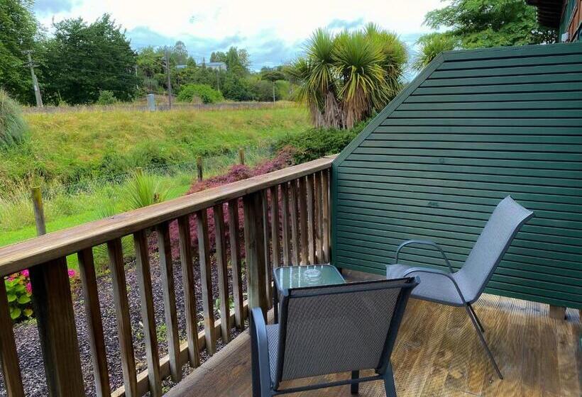Студия Deluxe, Waitomo Lodge