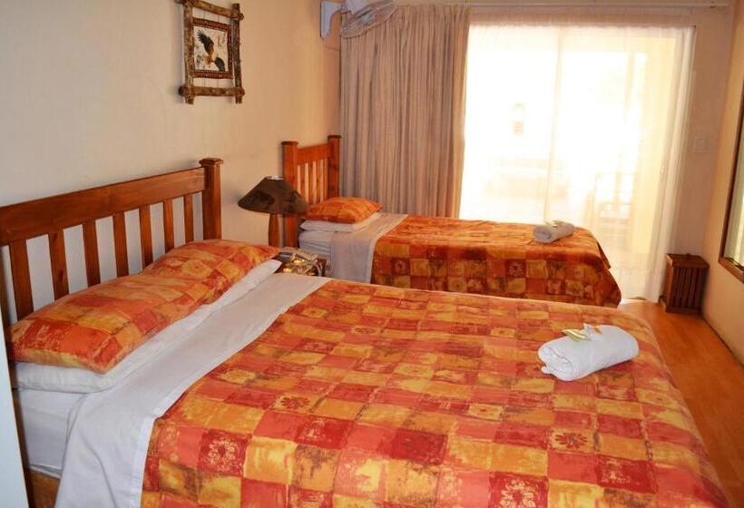 اتاق خانوادگی, Doves Nest Guest House