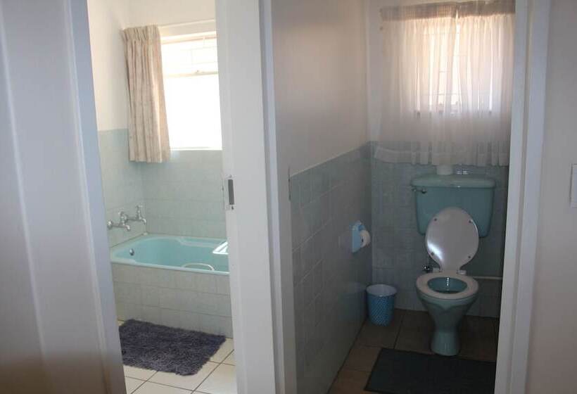 اتاق استاندارد, Doves Nest Guest House