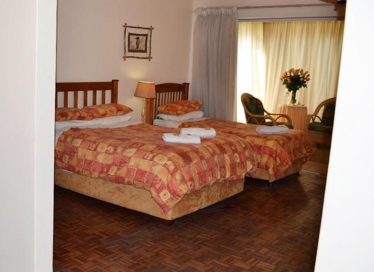اتاق خانوادگی, Doves Nest Guest House