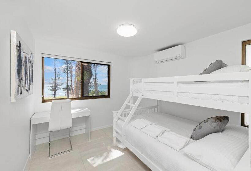 침실 4개 아파트, Alexandria Apartments