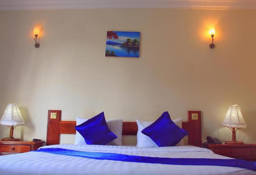 اتاق سوپریور با تخت بزرگ, Don Bosco Hotel School