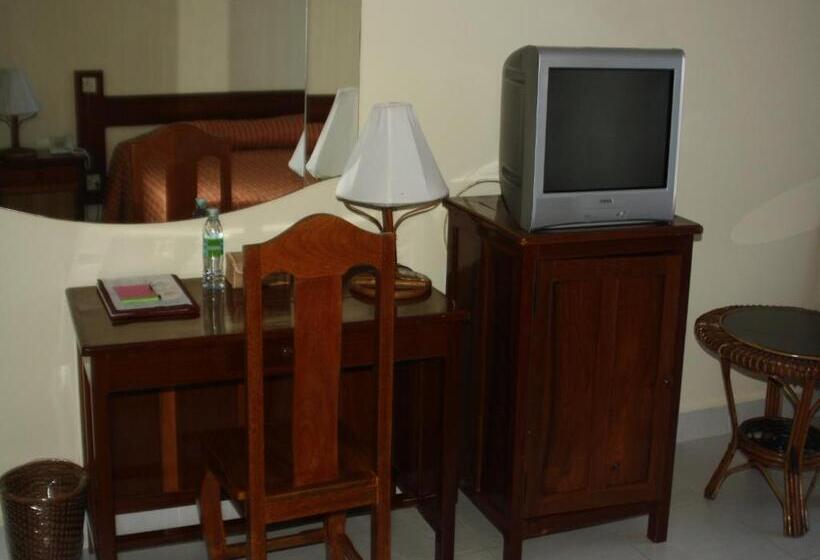 اتاق سوپریور با تخت بزرگ, Don Bosco Hotel School