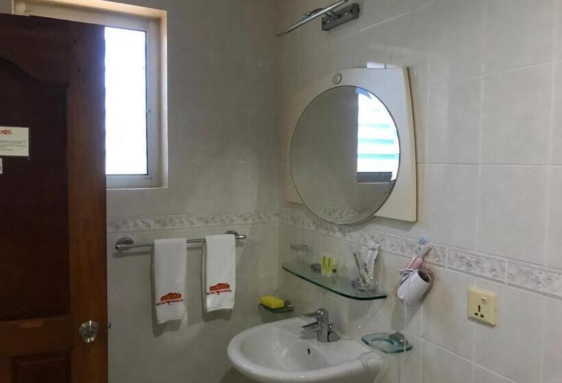 اتاق استاندارد با تخت بزرگ, Don Bosco Hotel School