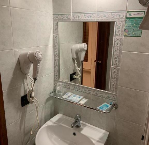 Quarto Estandar Individual, Lungomare