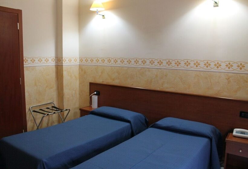 Quarto Estandar, Lungomare
