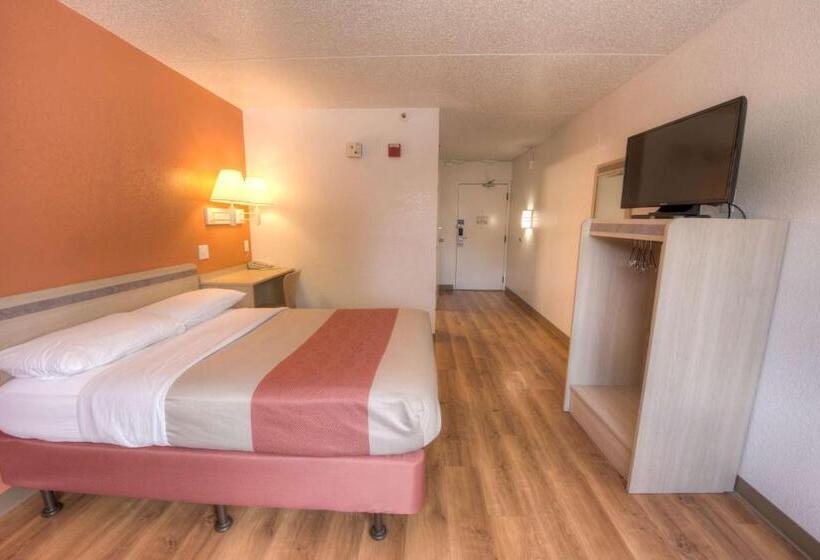 장애인을 위한 스탠다드 룸, Motel 6branford, Ct  New Haven
