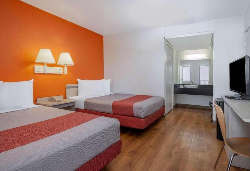 Четырехместный Номер Deluxe, Motel 6oceanside, Ca