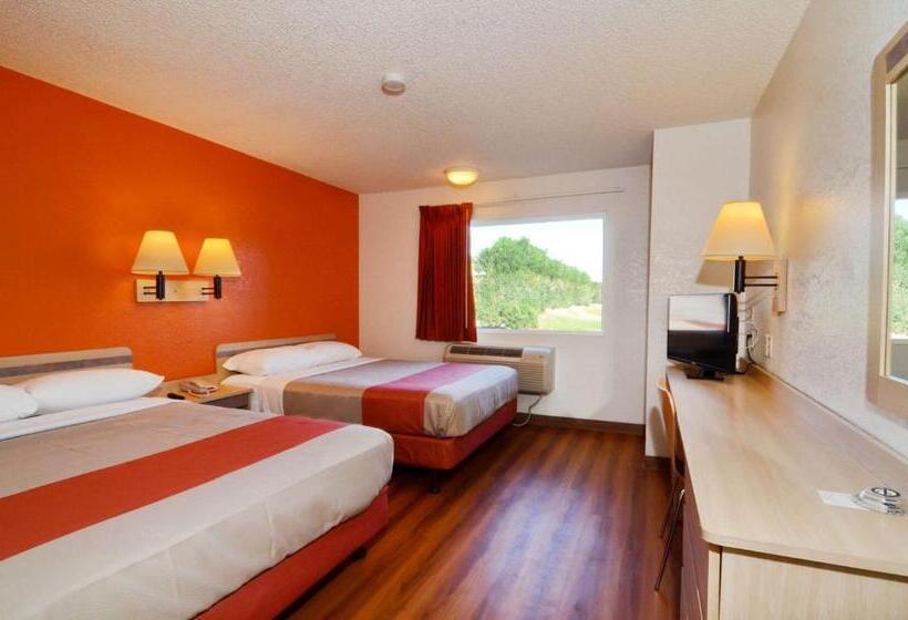Quarto Quádruplo Estandar, Motel 6 North Palm Springs, Ca   North
