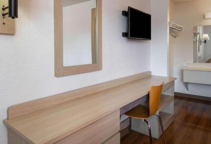 Номер Стандарт, North Hills Inn