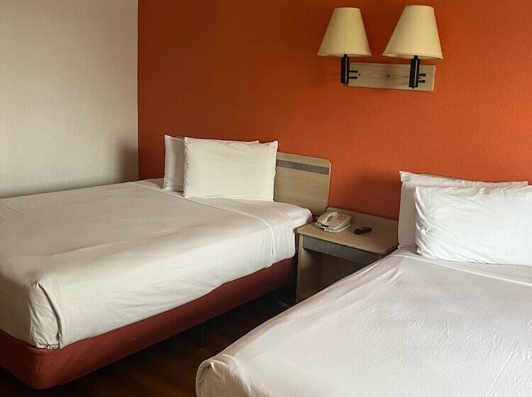 Номер Стандарт, North Hills Inn