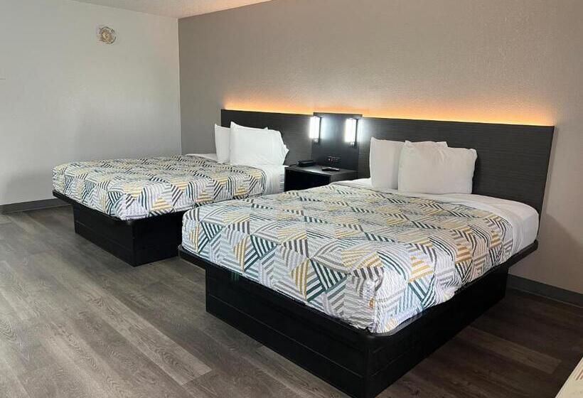 Четырехместный Номер Deluxe, Motel 6middleburg Heights, Oh  Cleveland