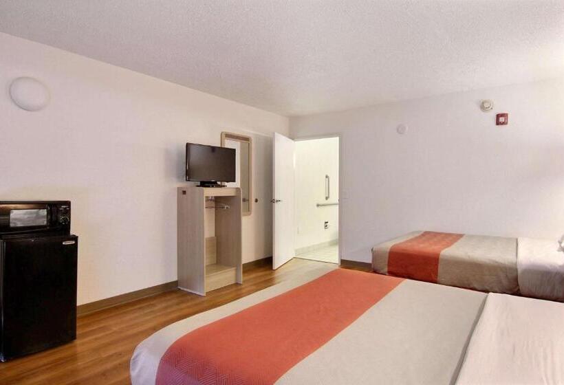 Четырехместный Номер Deluxe, Motel 6middleburg Heights, Oh  Cleveland