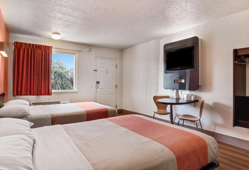Четырехместный Номер Deluxe, Motel 6youngstown, Oh