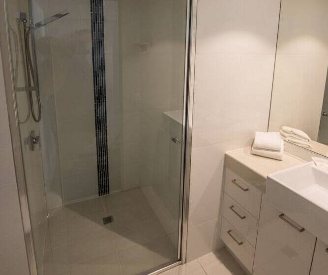 2 Bedroom Deluxe Apartment Sea View, Centrepoint Apartments Caloundra