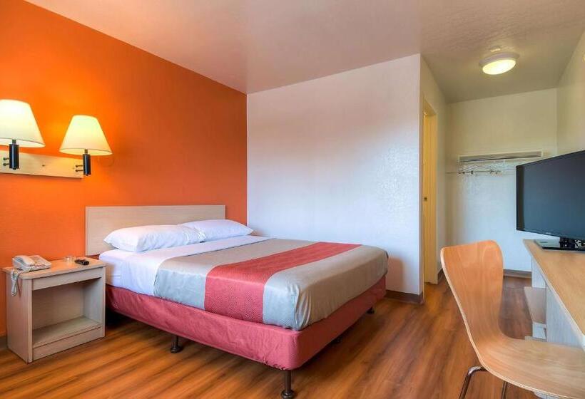标准间, Motel 6 Stanton, Ca