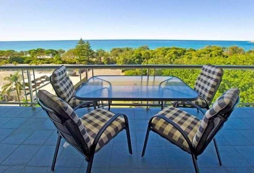 1 Bedroom Penthouse Apartment, Tradewinds Apartments