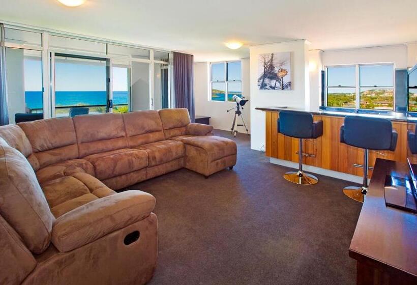 1 Bedroom Penthouse Apartment, Tradewinds Apartments