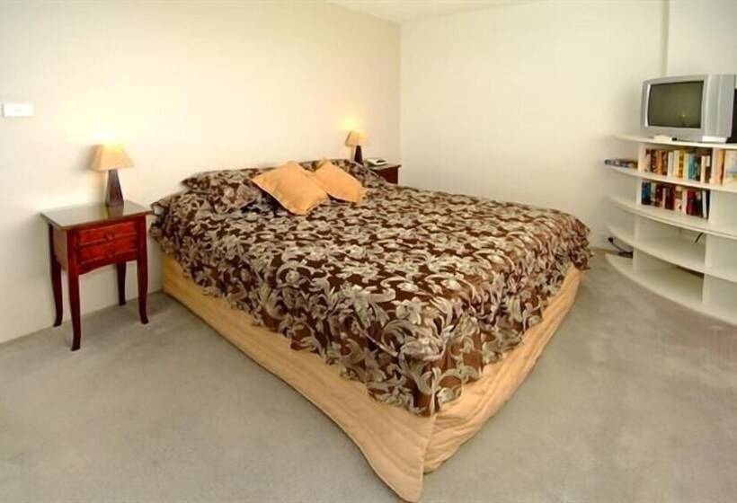 آپارتمان 2 خوابه, Tradewinds Apartments