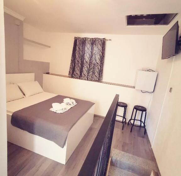 Номер Deluxe с Балконом, Rooms Pama