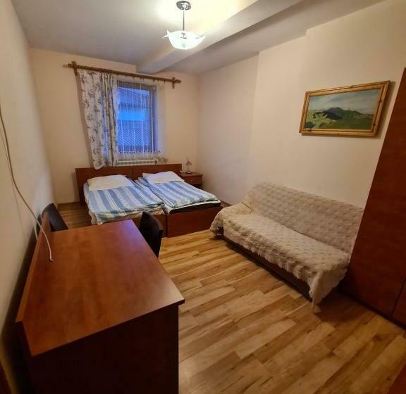 Quarto Estandar, Gościniec Halka
