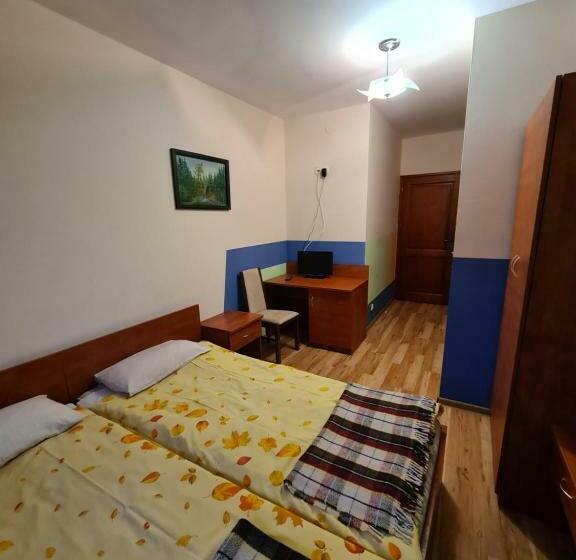 Quarto Estandar, Gościniec Halka