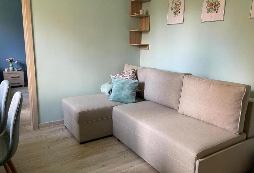 Quarto Familiar, Domek Zielony