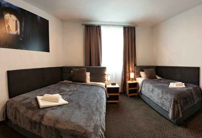 اتاق لوکس, Lublin