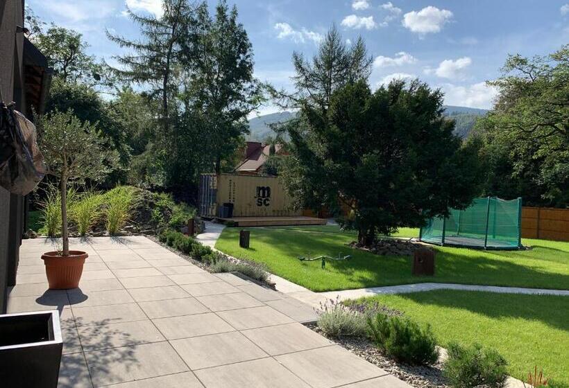 Номер Стандарт, Black House 88