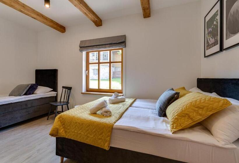 اتاق استاندارد سه نفره, Biała Owieczka B&b Szczyrk