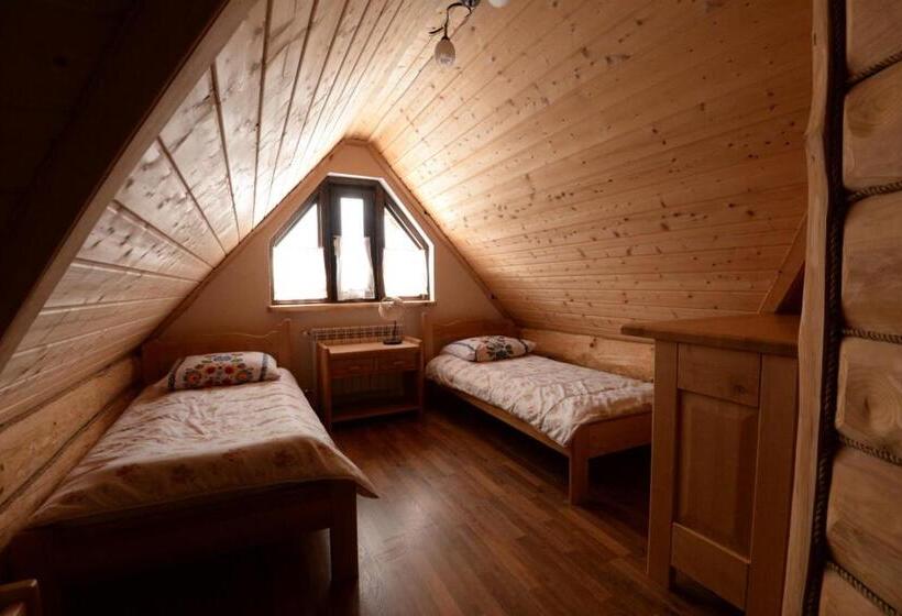 کلبه ییلاقی, Gościniec Pod Małym Królem