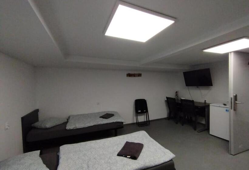 スタンダード４人部屋, Mia Mia House