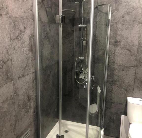 استودیوی استاندارد, Sanktuarium Snu Apartments